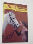 Julie a bílý poník - náhled