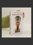 Nefertiti : sluneční stín - náhled