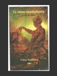 Ve stínu mastodonta - náhled