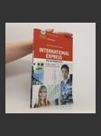 International express. Pre intermediate. Student's book with pocket book and DVD-ROM - náhled