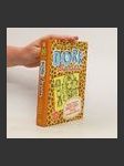 Dork Diaries 9. Tales from a Not-so-Dorky Drama Queen - náhled