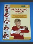 Něžná náruč rodičů - náhled