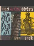 Mezi námi děvčaty - náhled